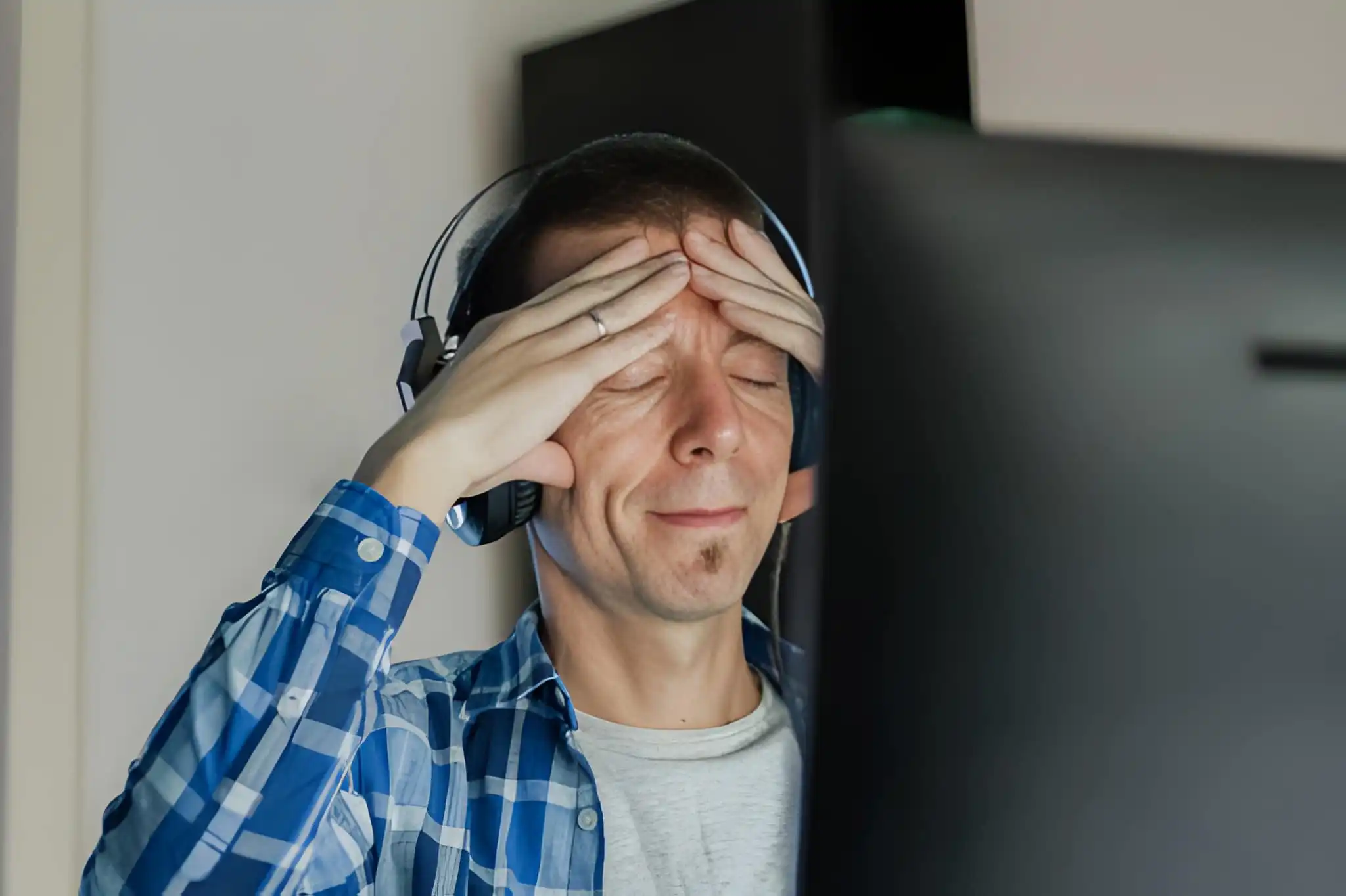 A person looking frustrated